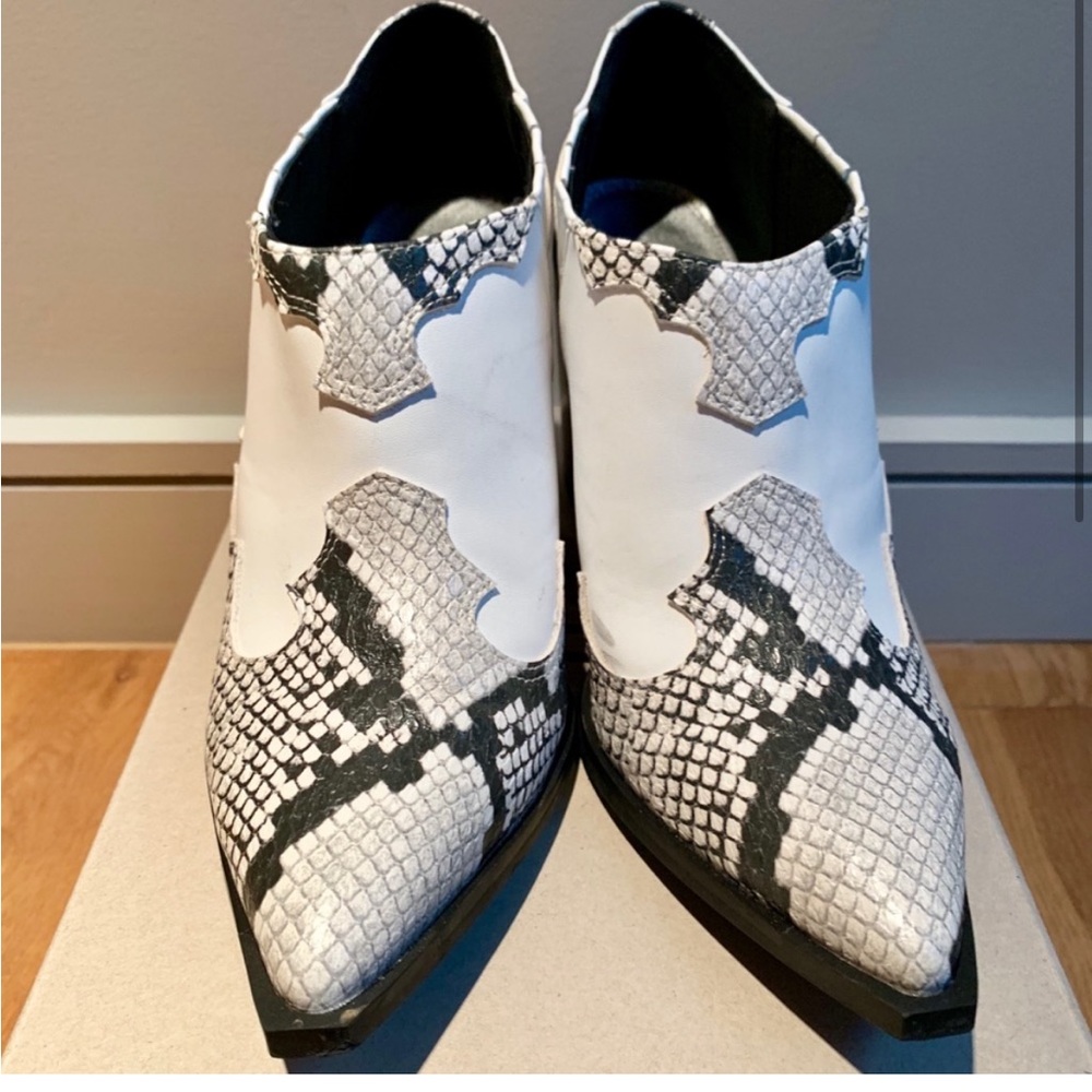 Urban Outfitters Jameson Ankle Boots - Picture 3 of 5